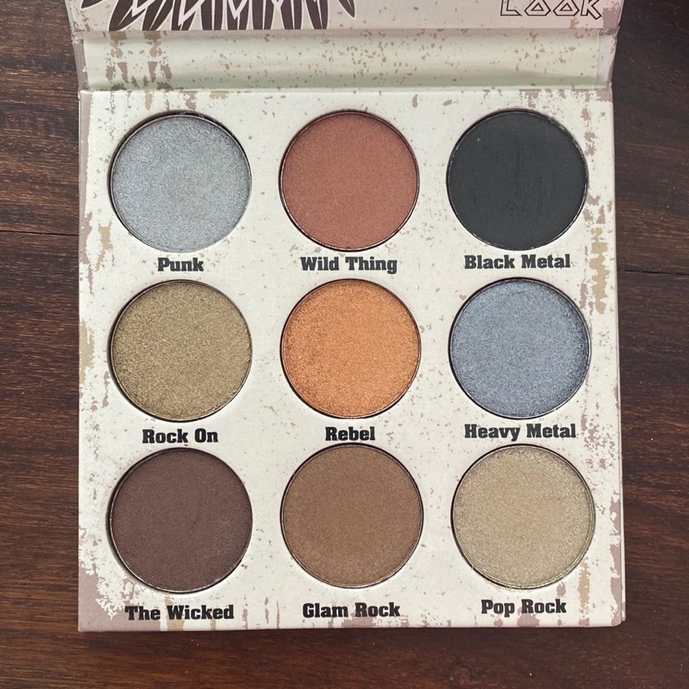 Crown 9 pan eyeshadow palette in Glam Metals *NEW*
